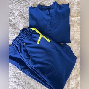 FIGS ELECTRIC BLUE SET